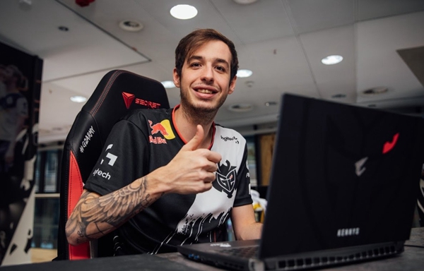 强力旋转的 强力旋转的